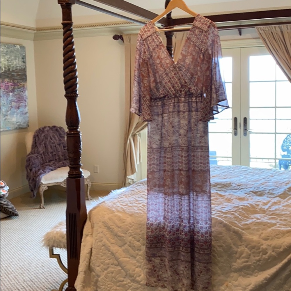 Flowing long maxi dress